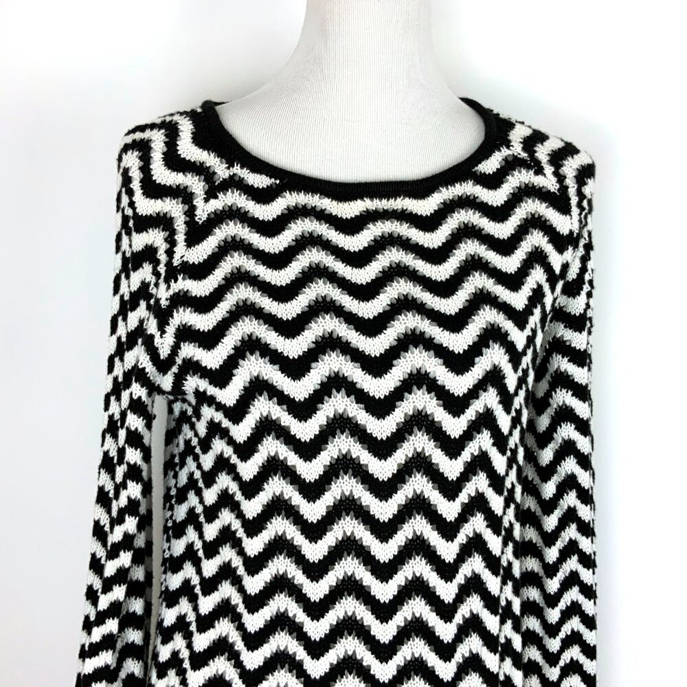 Trina Turk Black & White Chevron Pattern Knit Cotton Sweater Sz M - Picture 5 of 16